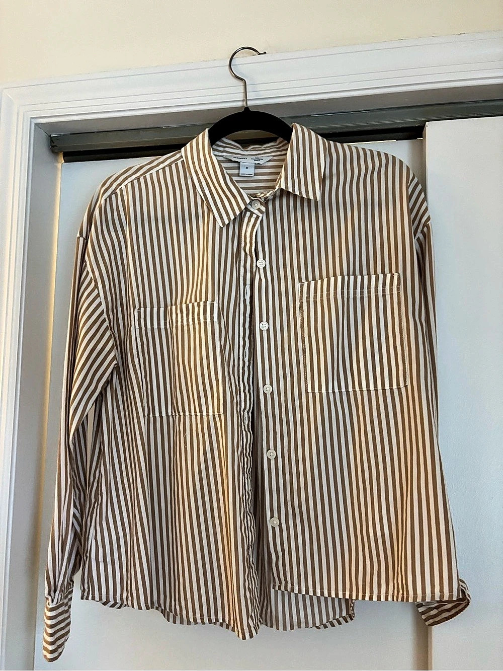 Old navy Striped Button Down Shirt in Brown & White Size Medium Like New